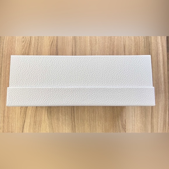 Dior Empty White Pebble Box w/ Ribbon Key Chain Fob Tissue Gift + Receipt Holder - Picture 7 of 11